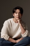 김주헌 새 프로필 공개…송강·이준영 ‘포핸즈’로 안방 복귀