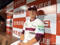 타격 파트 개편한 키움…‘1군 타격 담당’ 이용규 코치와 ‘뉴페이스’ 히우라의 다짐 [SD 고척 라이브]