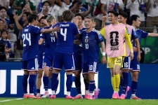 ‘4득점-4골 차 승리’ 일본, 튀니지 4-0 대파→‘亞 기록 새로 썼다’