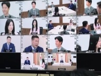 이동건, 제주 카페 휴업하더니…‘이숙캠’ 촬영장서 포착 [SD셀픽]