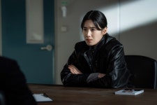 정은채, 베테랑 형사 변신…첫 코믹 액션 도전 (재벌X형사2)