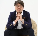 슈퍼스타 이한철의 3년 만의 새 앨범 작은 방 발매