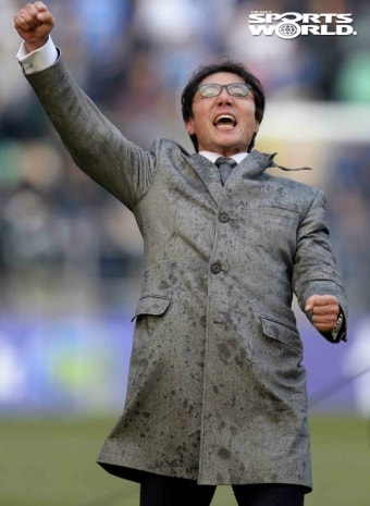 [SW포토+] 황선홍 감독, '역전우승에 환호'