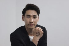 [JIFF 스타] 그댄 나의 뱀파이어 박정식, 이 남자 독특한 걸?