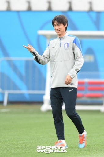 [SW포토] 홍명보 감독, '선수들과 소통이 중요해'