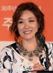 [SW포토]주현미,'비 내리는 영동교'때는 약사였어요