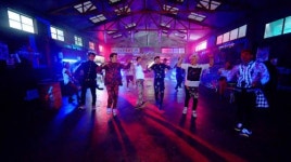 2PM, 신나는 에너지…‘미친거 아니야?’ 뮤직비디오 공개