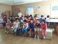 [포토뉴스] 농촌재능나눔으로 작은 산골마을서 인형극 공연 펼쳐져