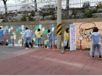 [포토] 전남 보성군 다향고등학생들, 2014 농촌재능나눔 활동으로 벽화 작업
