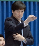[엿보기] “국가대표 많다고? 변해야”… 박수호 KDB생명 감독대행 ‘행보’
