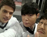 냉장고를부탁해, 최현석 쉐프 남성미 넘치는 어깨에 빨간 그것은? 웃음 포인트