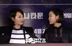 [SW포토]김고은,김혜수 선배님 질문 있어요