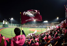 [이모저모] 9일 목동 KIA-넥센전, 1만2500석 전석 매진