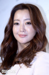 [SW포토] 김희선, 러블리한 헤어스타일
