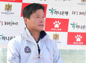 FC안양, 이우형 감독 경질