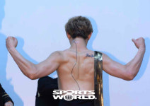 [SW포토]비티엘(BTL)쟝폴,이것이 짐승돌의 등근육