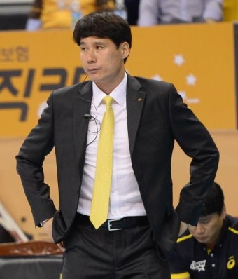 강성형 KB손보 감독 