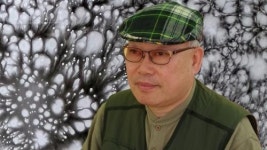 화폭의 눈꽃송이로 마음을 청정하게 해주는 남재 임기옥 화백