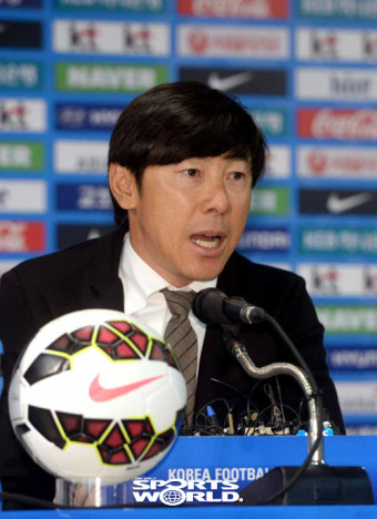 [SW포토]신태용 감독,'손흥민 올림픽 대표팀 소집'