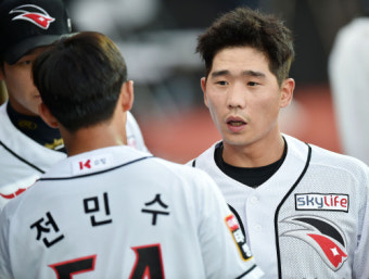 ‘캡틴’ 박경수, 역전타 작렬! kt, 넥센에 4연패 선사