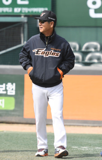 개막 맞은 김성근 감독 “그래도 투수는 걱정을 안해”