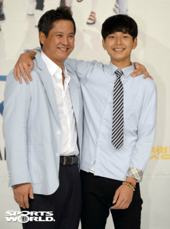 [SW포토] 배우 이종원, 아들 이성준과 어깨 나란히