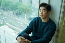 [톡★스타] 윤계상 “배우로서 내 장점, 백지 상태의 얼굴”