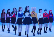 모모랜드 ‘뿜뿜’, 벌써 1억명이 봤다