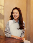 문정희, 드라마 ‘배가본드’ 합류… 이승기·배수지와 호흡
