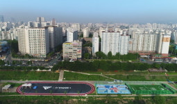 서울아 운동하자…아디다스-서울시, 안양천변 체육시설 개선 완료