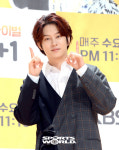 ‘모모♥’ 김희철 “당분간 유튜브 쉽니다…늘 죄송하고 감사”