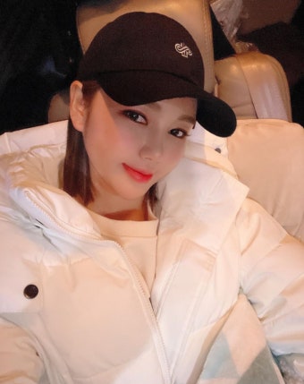 송가인, 새벽까지 열일하는 ‘트로트 퀸’…“이제야 스케줄 끝” [스타샷]