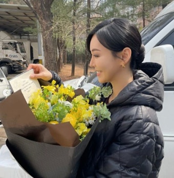김소연, 이상우의 화이트데이 깜짝 선물에 감동 “소연아 사랑해” [스타샷]