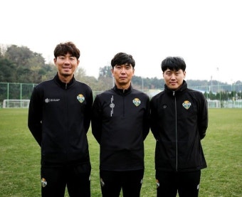 ‘최용수호’ 강원FC, 코치진 개편…김성재·하대성 등 합류