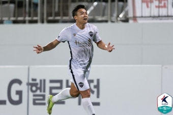 포항, 윙포워드 정재희 영입