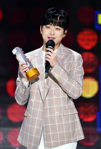 [SW포토]이찬원, '트롯쇼 1위 차지'