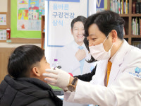 치우치과 광주상무점 ‘미리 크리스마스’… “어린이들과 따뜻한 마음 나눠요”