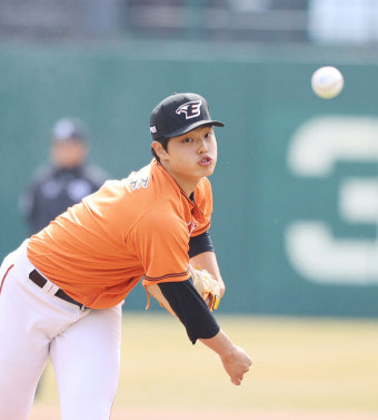한화 이글스 문동주, 160km/h 이상 강속구 던져 KBO리그 역사에 새로운 기록 세워