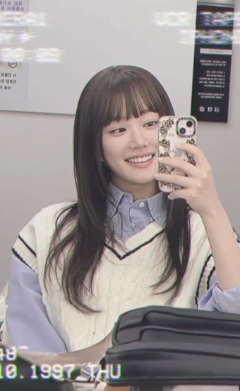 이유비, 이승기이다인 결혼식 ‘민폐’ 논란에도 ‘해맑’