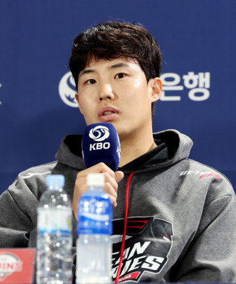 ‘엘린이 회한-FA대박-명품시계’ 걸고 KS 오른다… “인간 임찬규로 우승 꿈꾼다”