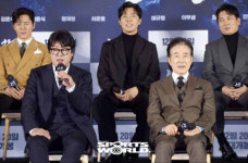 [SW포토]영화노량은 아귀와 평경장의 대결?