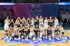 한일 라이징 스타들의 만남...희망과 화합을 노래하다