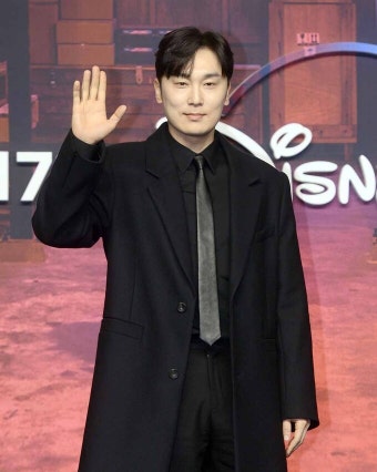 [SW포토]강렬한 눈빛, 배우 서현우