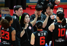 주나인쇄 | 터널 탈출 눈앞서 ‘리버스 스윕’… 페퍼저축은행, V리그 역대 최다 20연패 수렁