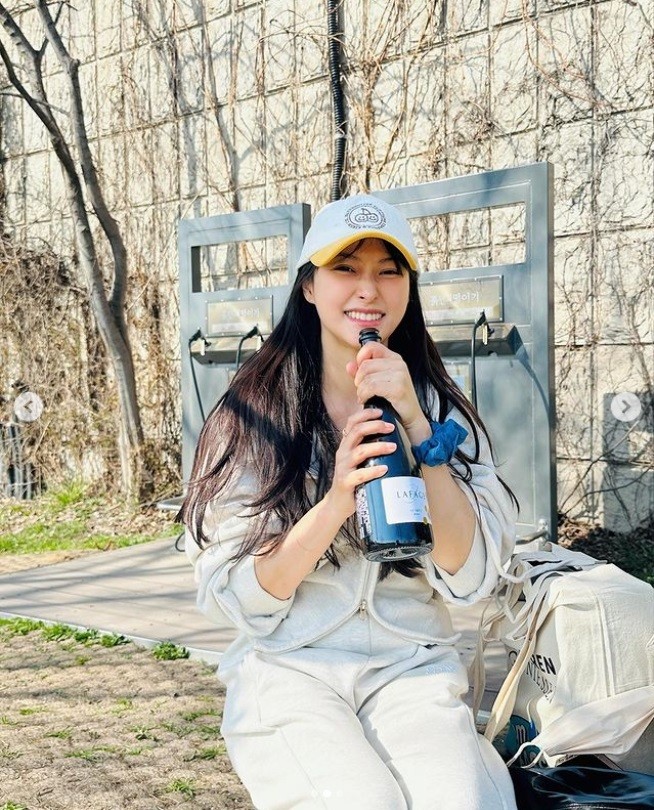 박규리, 광대와 안와 골절로 활동 중단…카라 컴백 일시 중단 예상