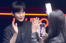 [SW포토]반가워요, 백현우씨!