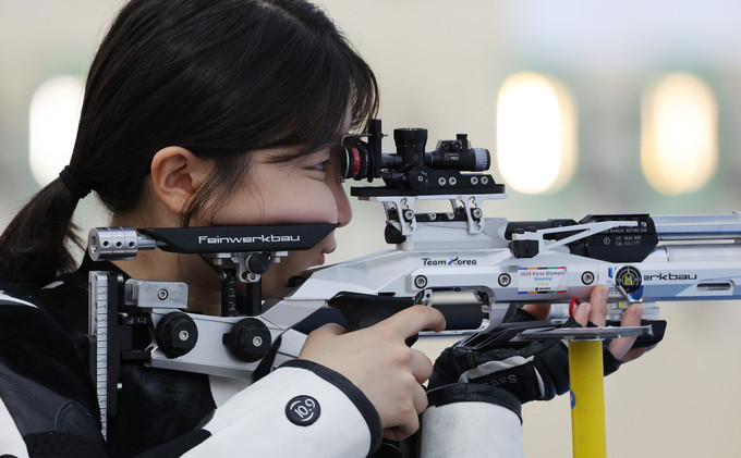 반효진, 2024 파리 올림픽 여자 공기소총 10m서 역대 최연소 선수로 금메달 획득