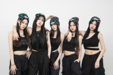 걸그룹 위치스(WiTCHX), 준이엔티와 필리핀·중국 진출 계약