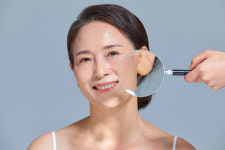 얼굴‧복부 비만 고민 중장년…’지방흡입‧실리프팅’ 선호도↑