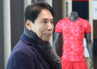 신문선 “정몽규 후보, 12년 업적 자랑·공약 설명할 기회 잡아라”